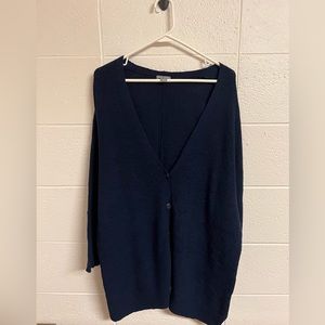 Over sized, shorter sleeve blue cardigan